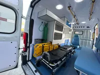 Ambulância sobre Citroën Jumper, foto 6, transformado pela R&R Veículos Especiais