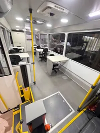Ônibus itinerante do TRE sobre Iveco Mascarello, foto 6, transformado pela R&R Veículos Especiais
