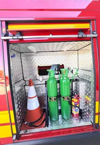 Viatura de bombeiros sobre Renault Master, foto 4, transformado pela R&R Veículos Especiais