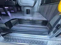 Van de transporte de passageiros sobre Renault Master, foto 4, transformado pela R&R Veículos Especiais