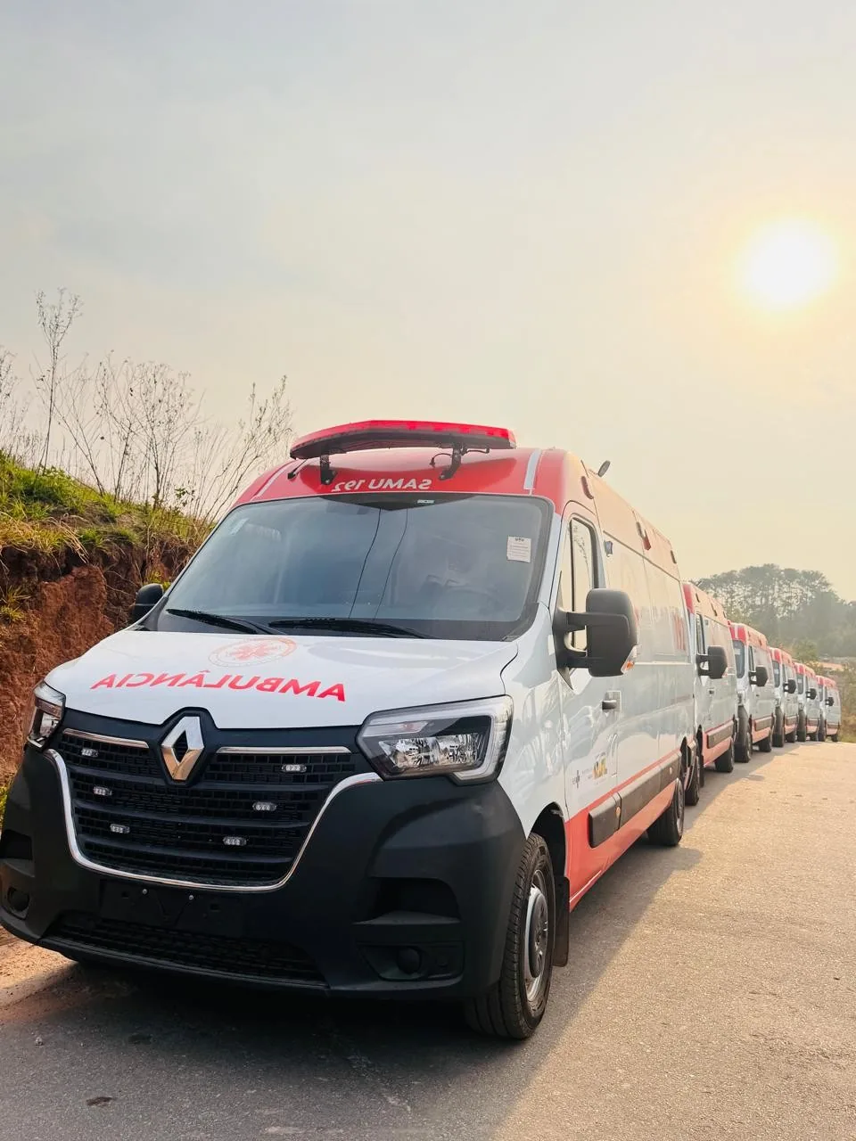 Ambulâncias SAMU 192 Renault Master em produção de série, frota SAMU 192, transformado pela R&R Veículos Especiais