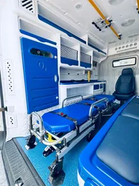 Ambulância de suporte básico sobre Renault Master, foto 2, transformado pela R&R Veículos Especiais